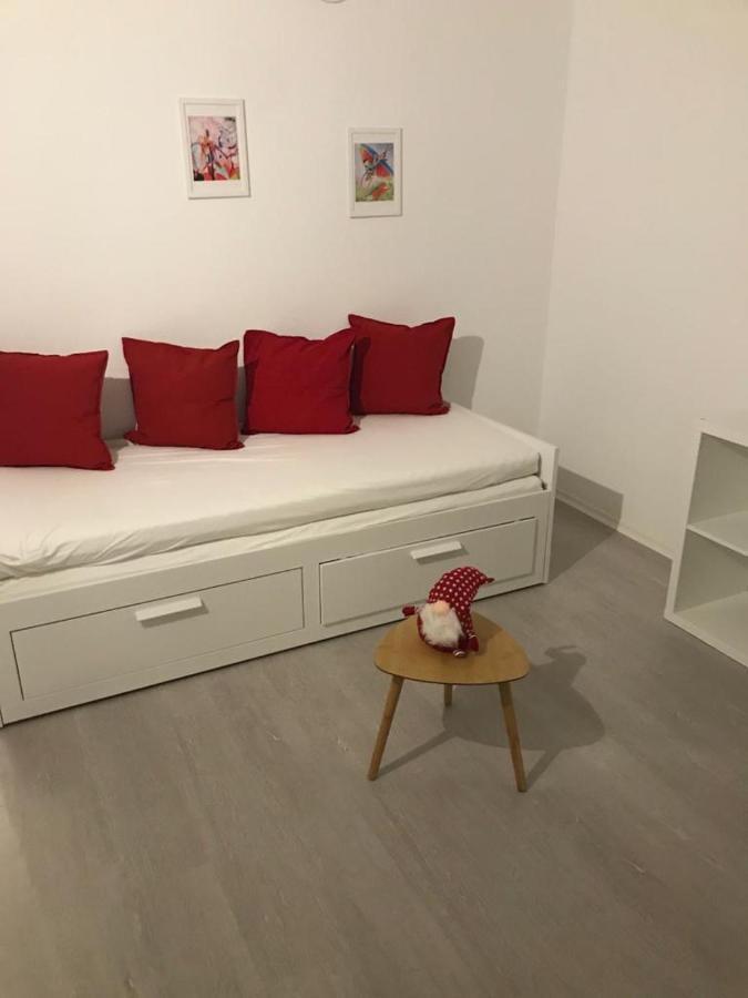 Haus Astenblick In Winterberg Fuer Bis Zu 35 Personen Fuer Wanderveranstaltungen Und Familienfeiern Exterior photo